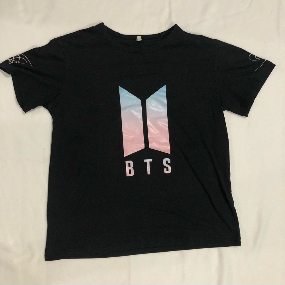 BTS Medium Black Love Yourself T-Shirt
